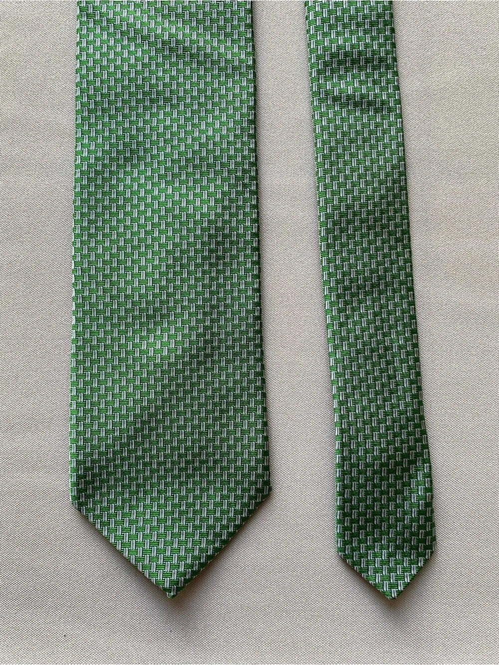 Brooks Brothers Makers Mens Silk Tie Green Geometric Italy Woven USA 58x3.5